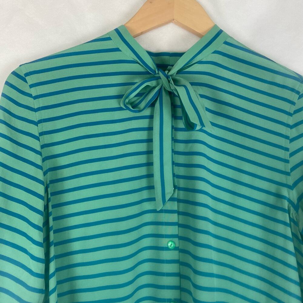 Fossil Women's 100% Silk Top Size Small - Picture 2 of 9